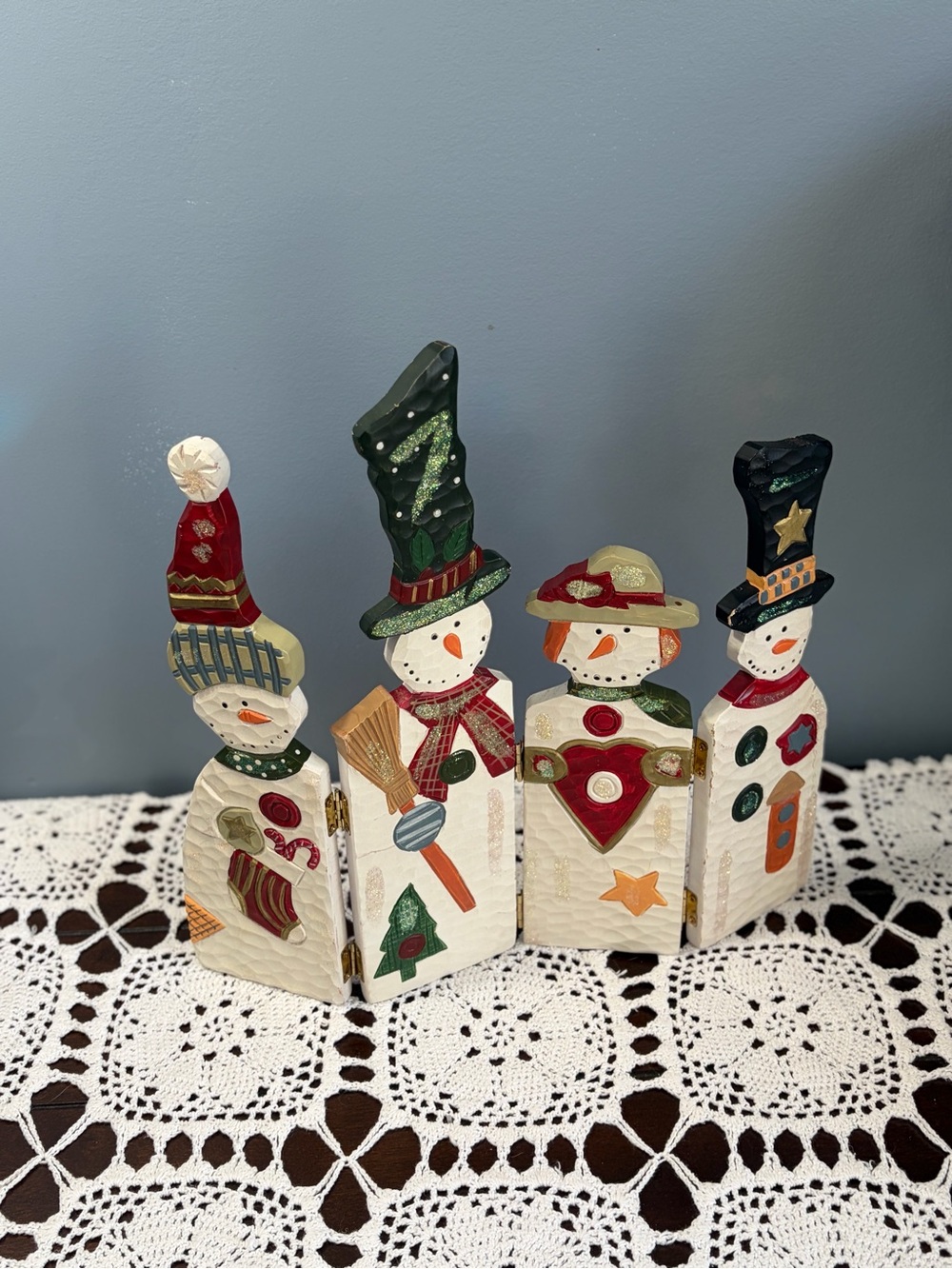 Source Unknown Hand-Painted Snowman Quartet - Red, Green, Cream, Black